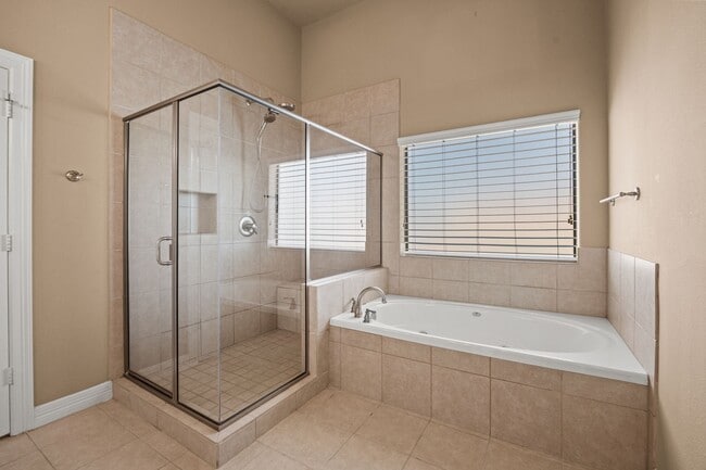 Building Photo - 1162 Hempstead Villa Ln