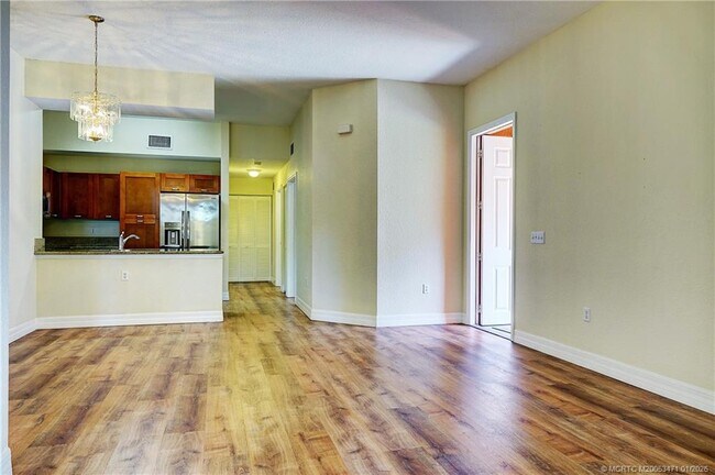 Building Photo - 49 SE Sedona Cir