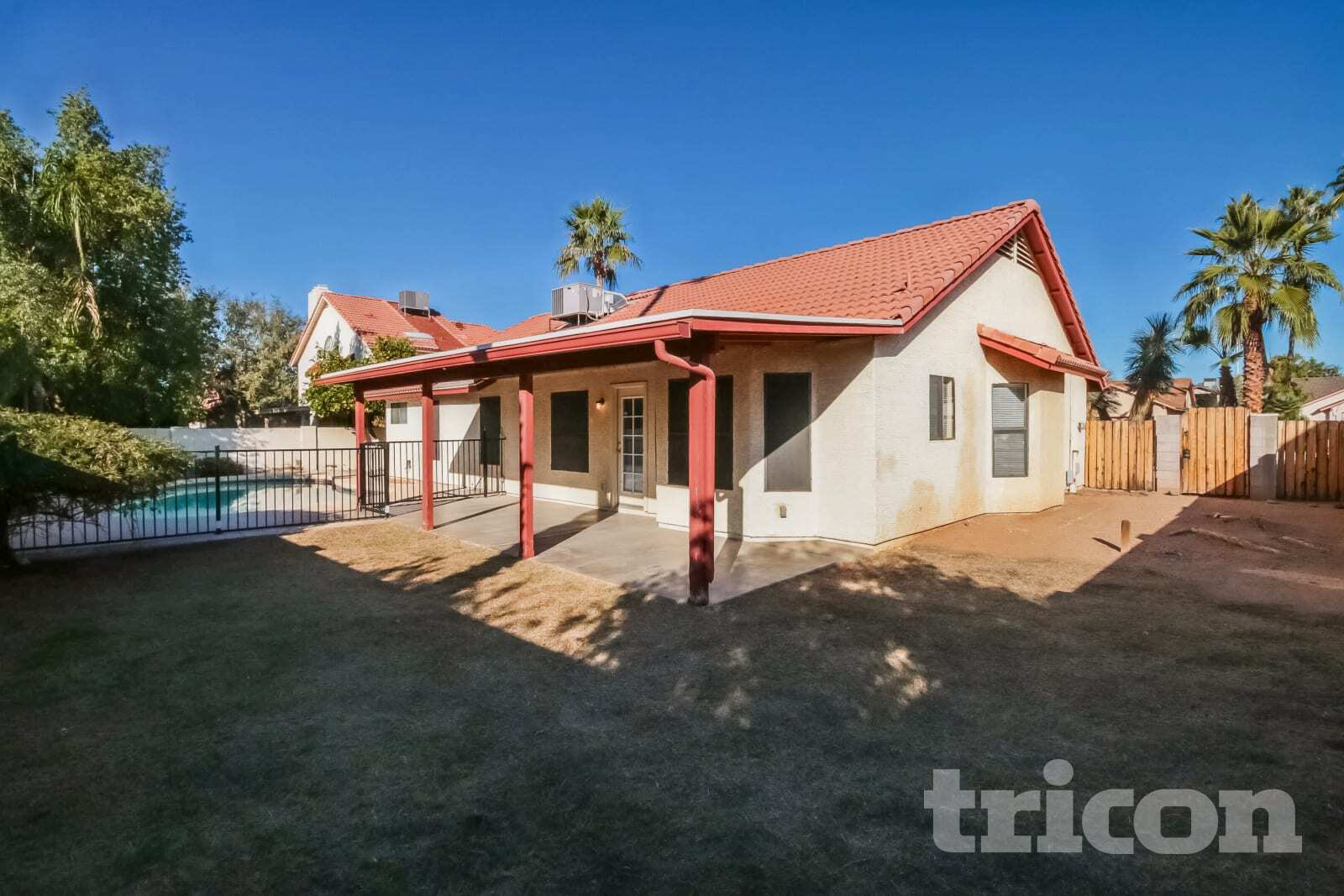 Building Photo - 7743 W Dreyfus Dr