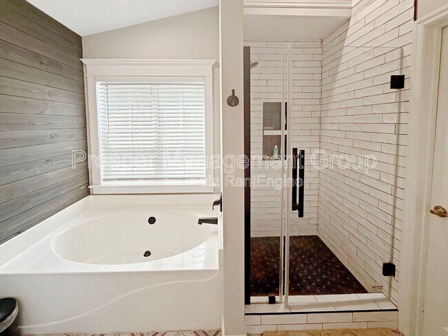 Building Photo - 578 Carters Grove Rd