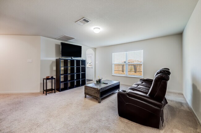 Building Photo - 113 Independence Ave