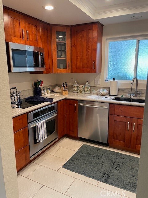 Building Photo - 5515 Paseo Del Lago W