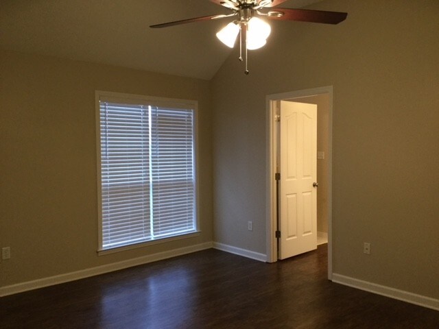 Building Photo - 13148 Braybourne Pky