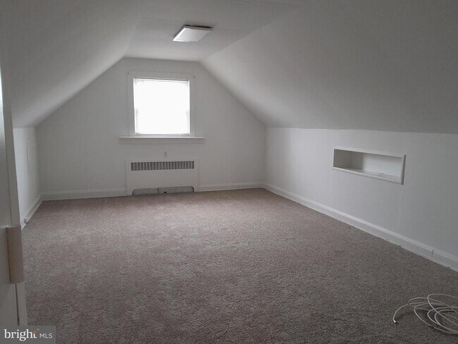 Building Photo - 6731 Edwards Ave