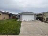 Building Photo - Newly renovated home in Chualar -three bed...