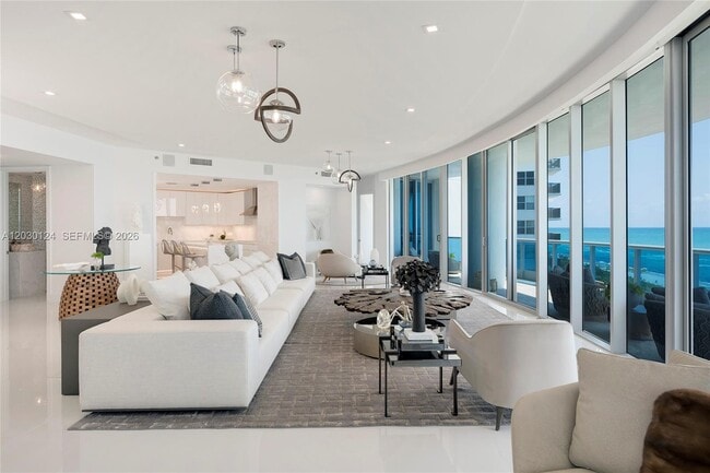 Building Photo - 5959 Collins Ave