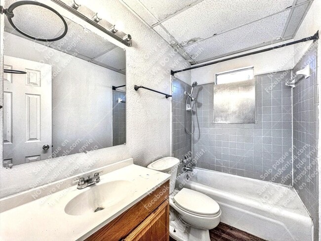 Building Photo - 742 Old Martindale Rd