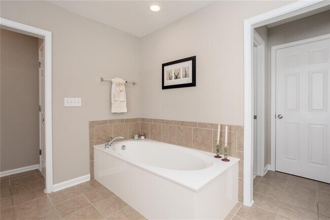 Building Photo - 3810 Cabalzar Ln