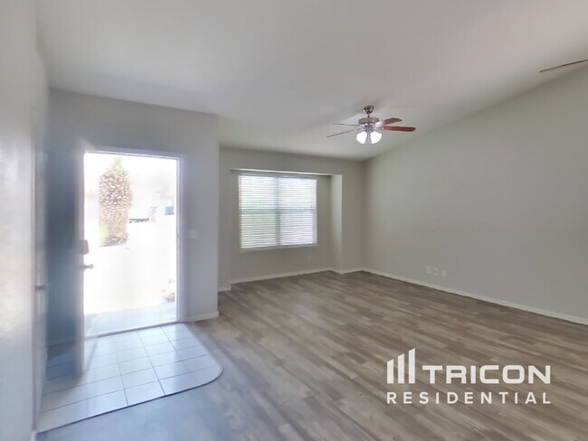 Building Photo - 5033 Golfridge Dr