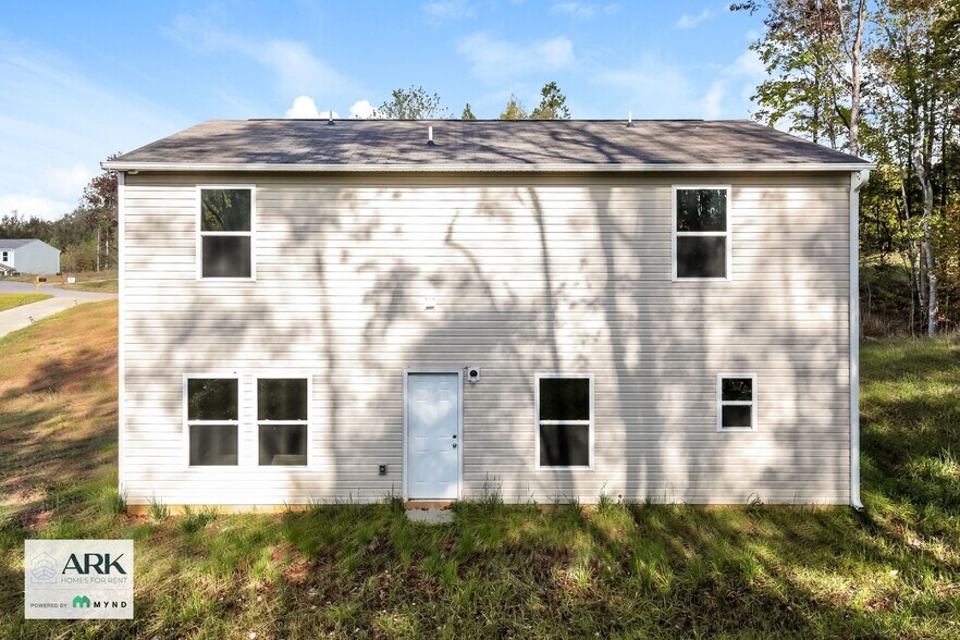 Building Photo - 6327 Century Ln