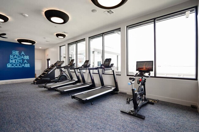 Building Photo - 1111 Shepherd Dr