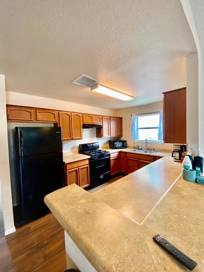 Building Photo - 14214 Lasso Rock Dr