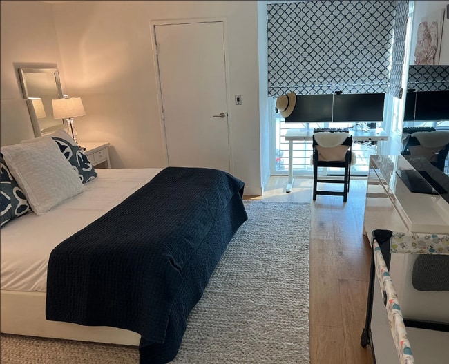 Building Photo - 14 Westwind St