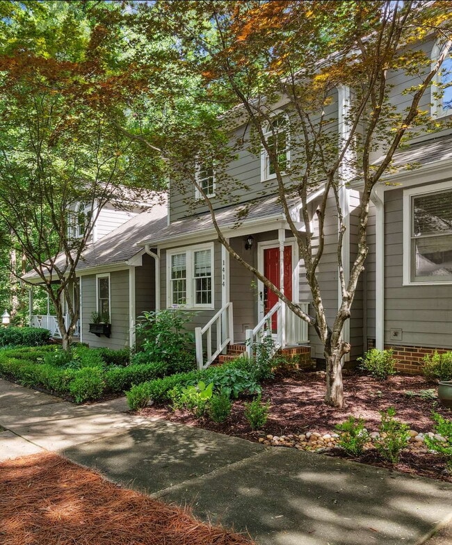 Building Photo - Stunning North Raleigh Townhome