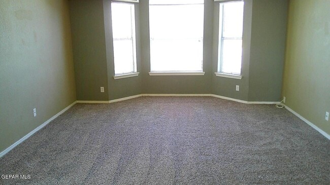 Building Photo - 1450 Plaza Roja Ct