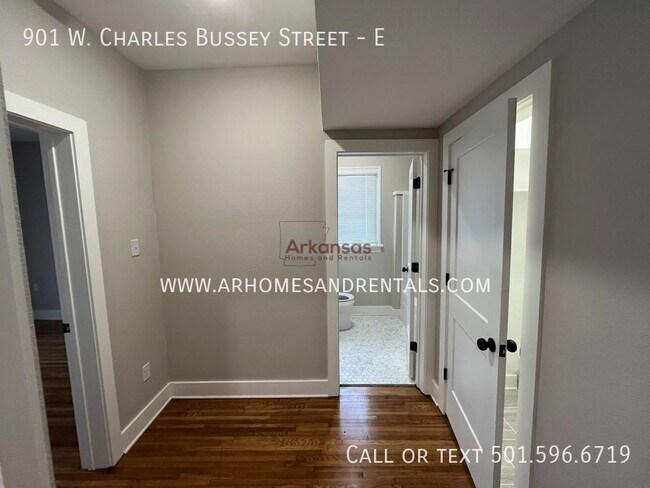 Building Photo - 901 W Charles Bussey Ave