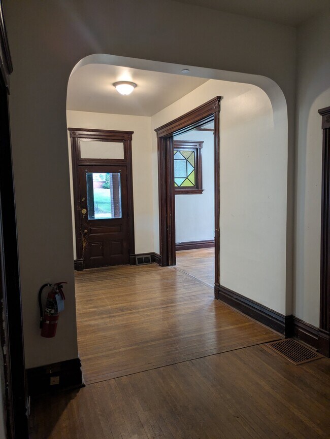 Building Photo - 315 E Swissvale Ave