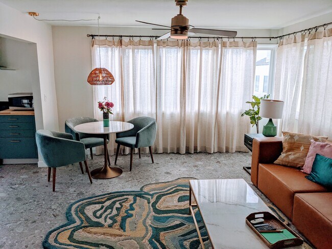 Dining Area - 308 Seaview St