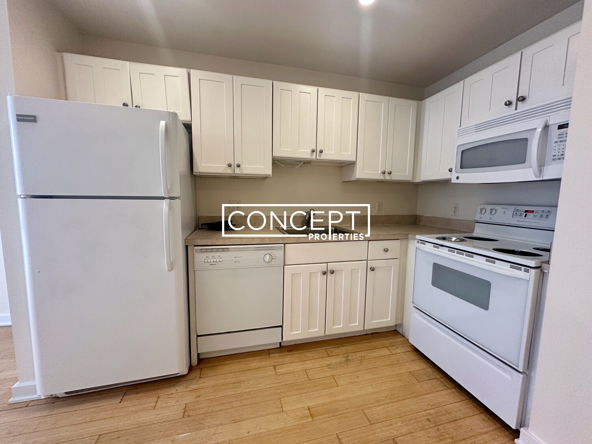 Building Photo - 40 Boylston St