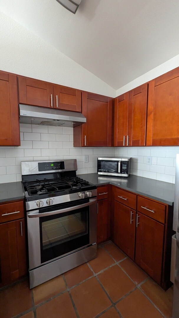 Building Photo - 11901 Swearingen Dr