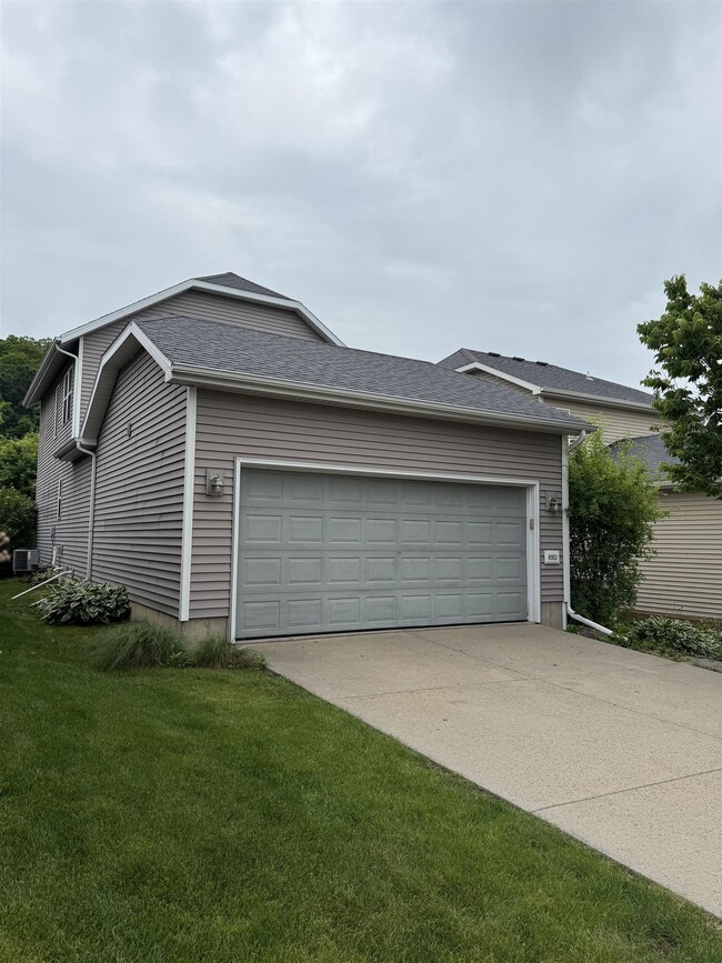 Building Photo - 8951 White Coral Way