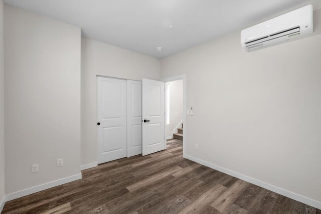 Building Photo - New Construction Luxury Townhome - Bright & Sunny End Unit