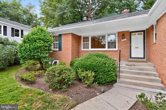 Building Photo - 5510 Christy Dr