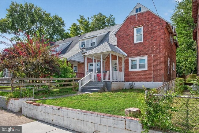 Building Photo - 1118 Sterling Ave