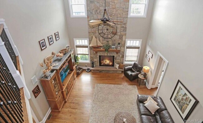 Building Photo - 43 Shore Rd