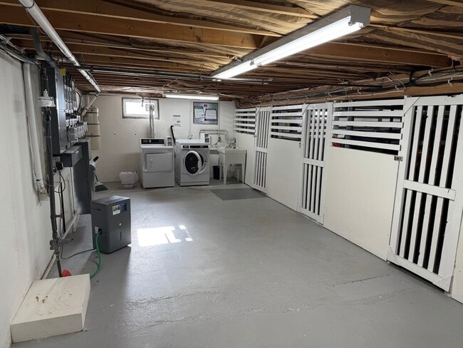 Building Photo - 6 Franzone Dr