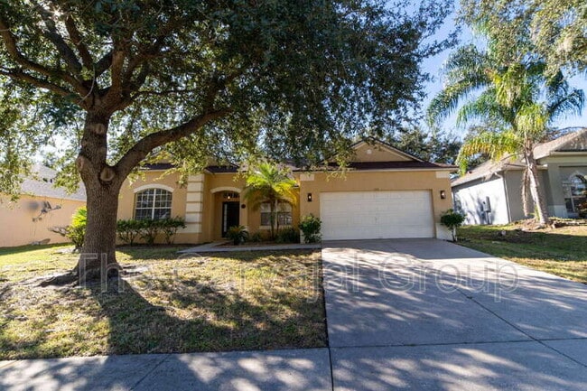 Building Photo - 423 Heather Hills Dr