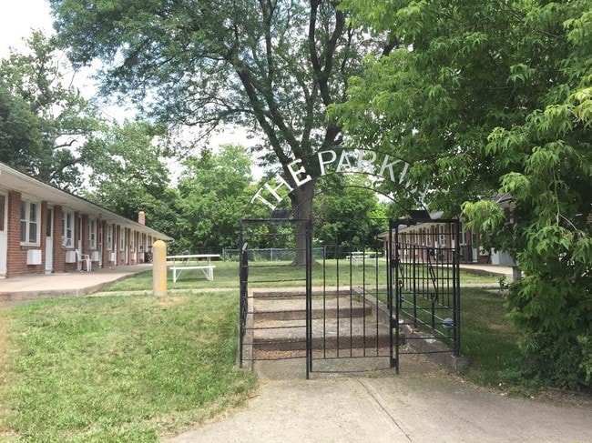 Primary Photo - The Parkway