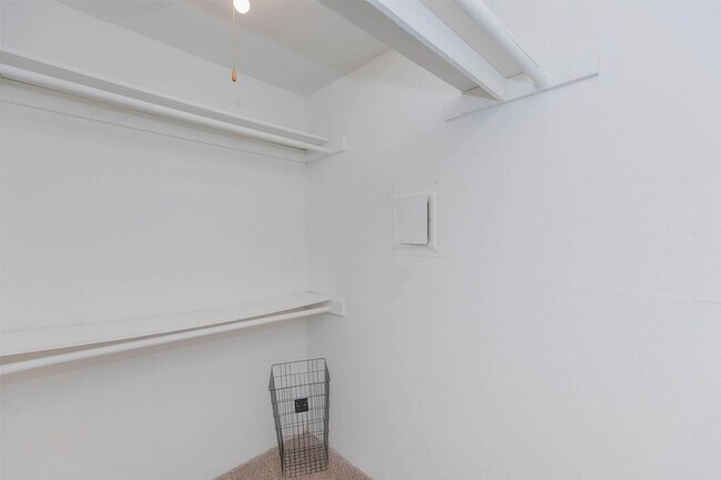 Building Photo - 21717 Inverness Forest Blvd