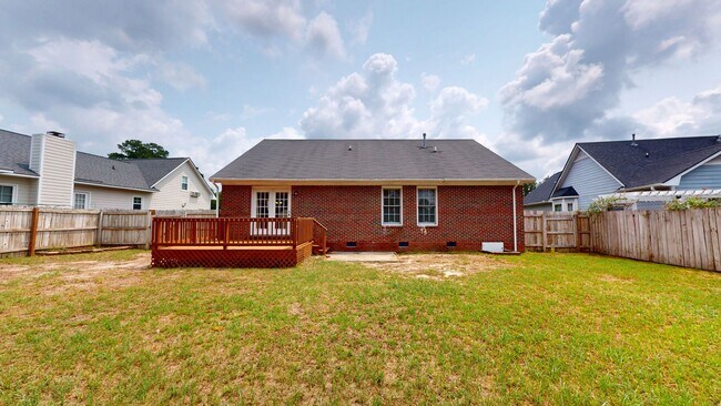 Building Photo - 3 Bedroom with BONUS Room in Jack Britt School District!