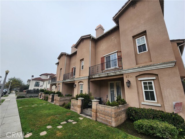 Building Photo - 271 S Arroyo Dr