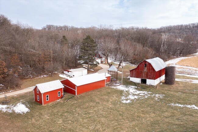 Building Photo - W14242 Hein Ln