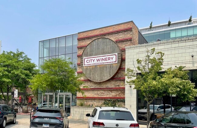 Building Photo - 1355 W Washington Blvd