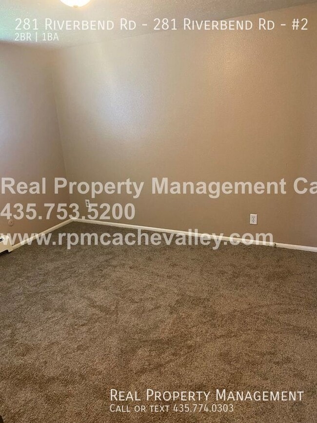 Building Photo - 281 Riverbend Rd