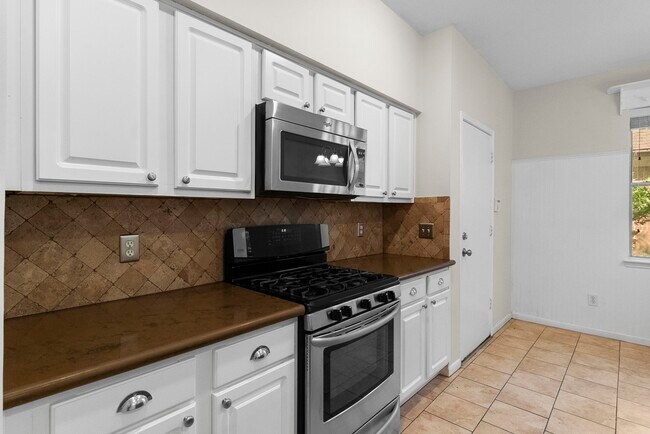 Building Photo - 58 N Indigo Cir