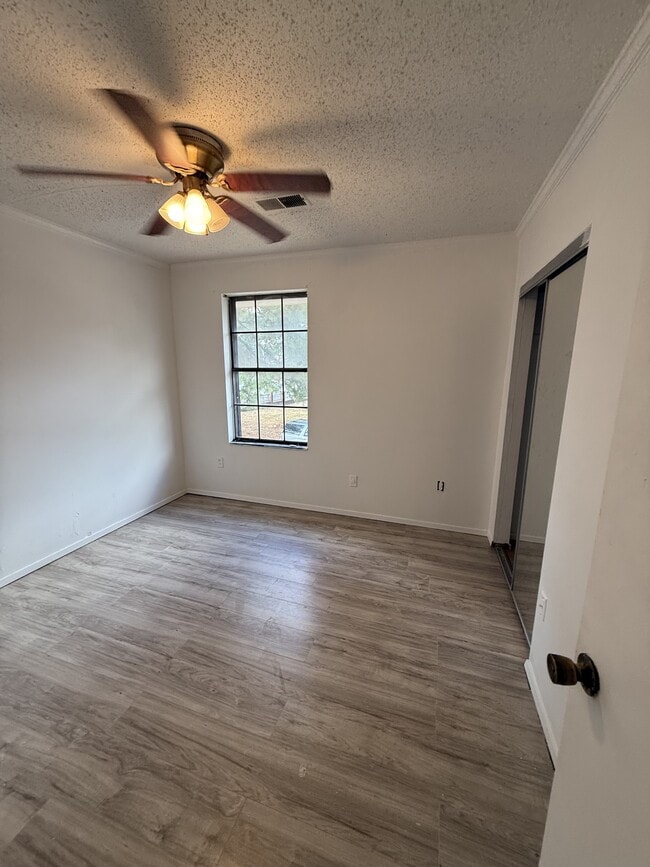 Building Photo - 4860 Chesterwood Ct