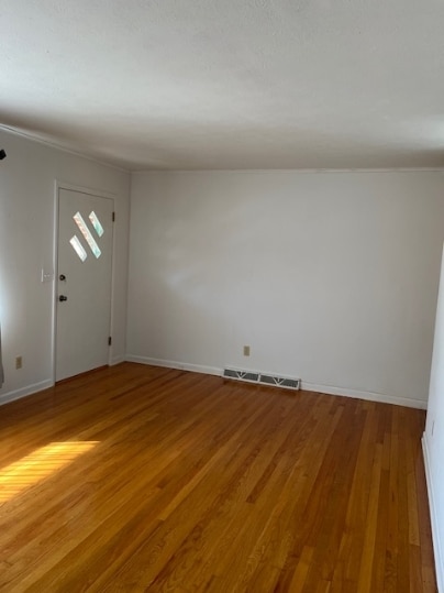 Building Photo - 8 Oakland St