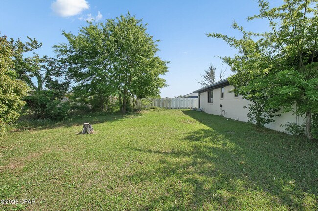 Building Photo - 922 Everitt Ave
