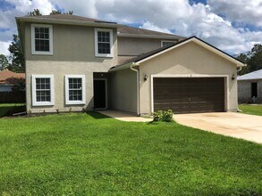 Building Photo - Large 5 Bedroom, 3 Bathroom Single Family ...