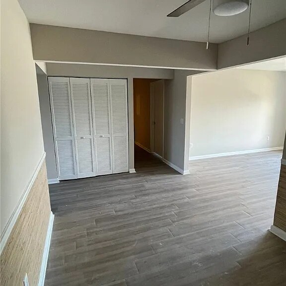 Building Photo - 6824 Sandtrap Dr N