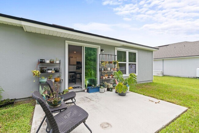 Building Photo - Sawmill Creek 4 bedroom!