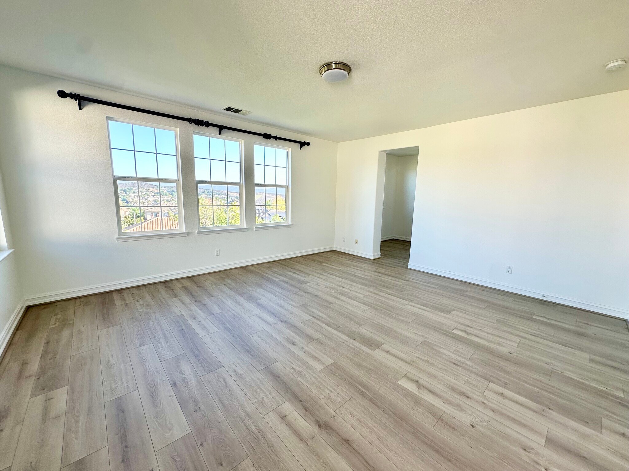 Building Photo - 1976 Lakota St