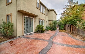 Building Photo - 30 Sheen Ct