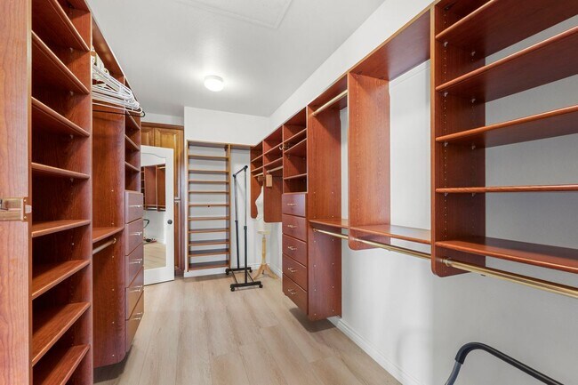 Building Photo - 6213 Paseo Privado