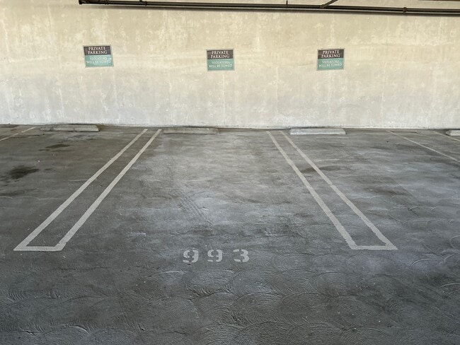 Building Photo - For Lease ~ 1 Bedroom 1 Bath 4th Floor Watermarke Condo in Irvine