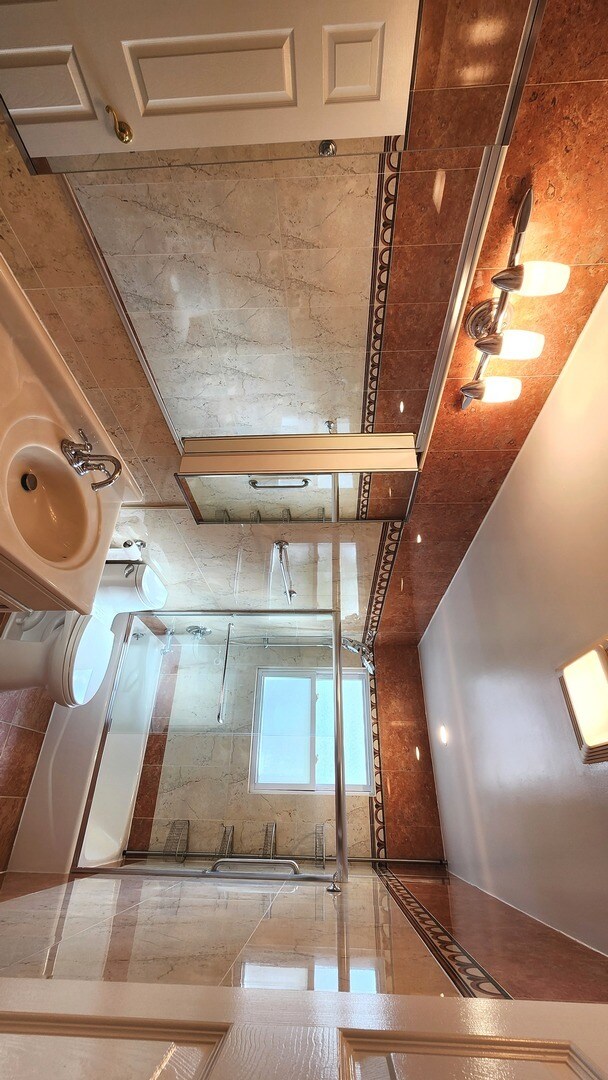 Building Photo - 1206 Lynn Terrace